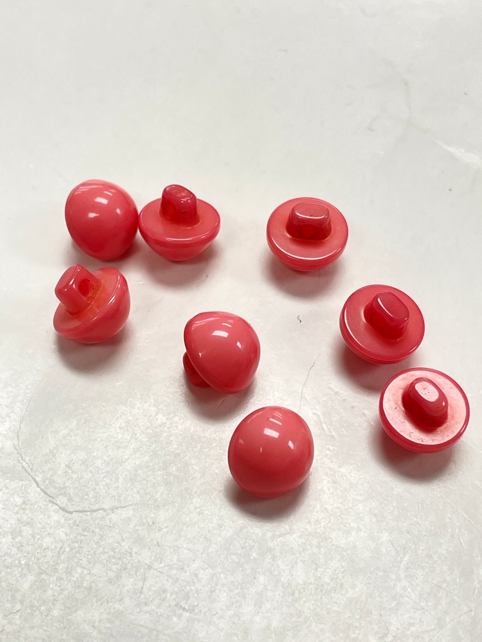 Button Set of 8 Plastic Vintage - Pink Domes