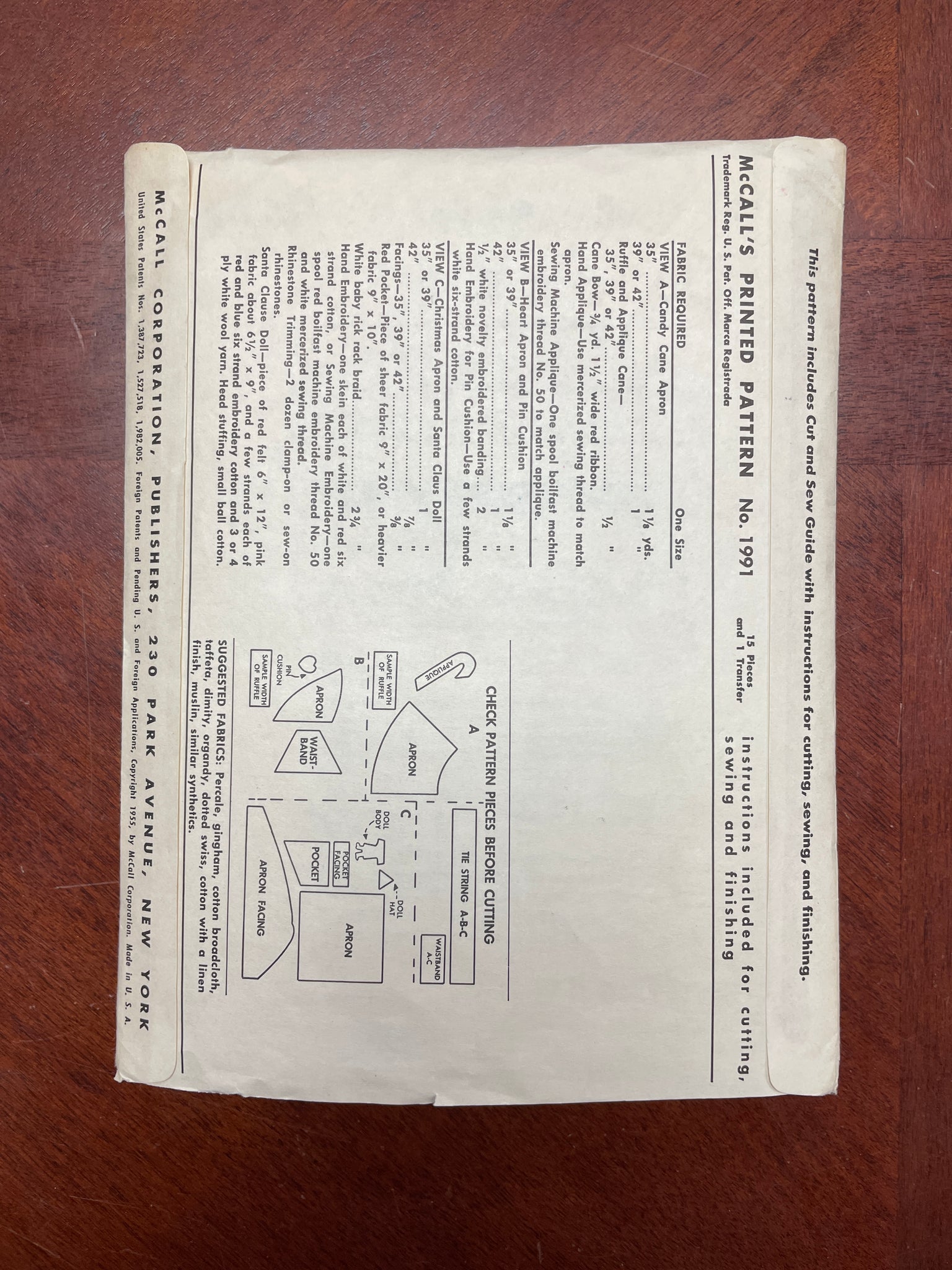 1955 McCall's 1991 Sewing Pattern - Holiday Aprons