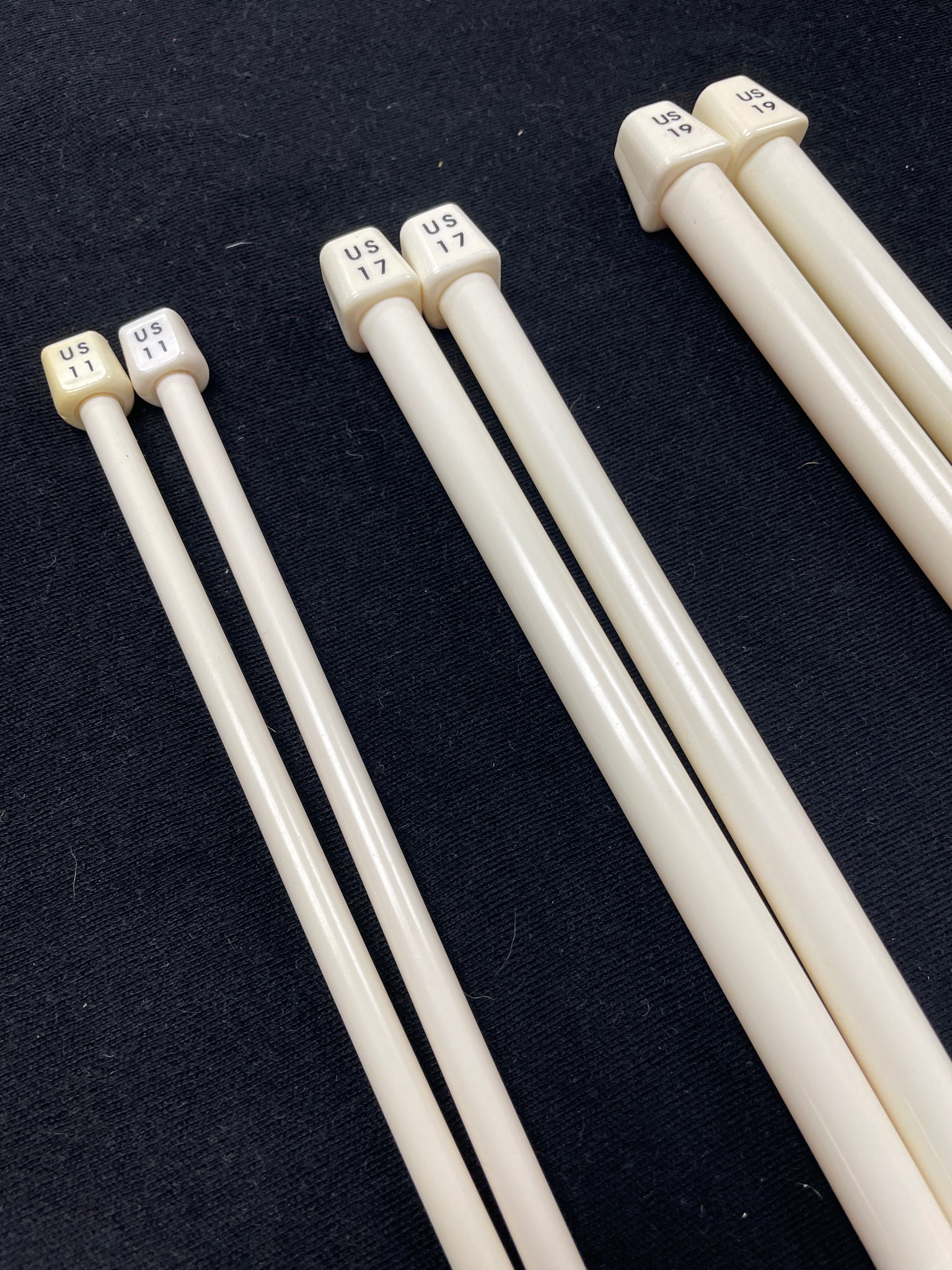 Knitting Needles Set of 3 - Plastic