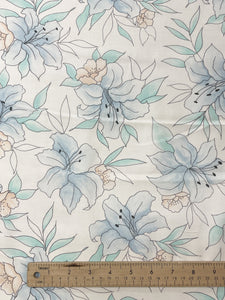 4 7/8 Cotton Vintage - White with Blue and Peach Flowers