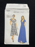 2017 Vogue 9251 Sewing Pattern - Dress FACTORY FOLDED