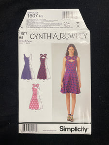 2013 Simplicity 1607 Sewing Pattern - Dress FACTORY FOLDED