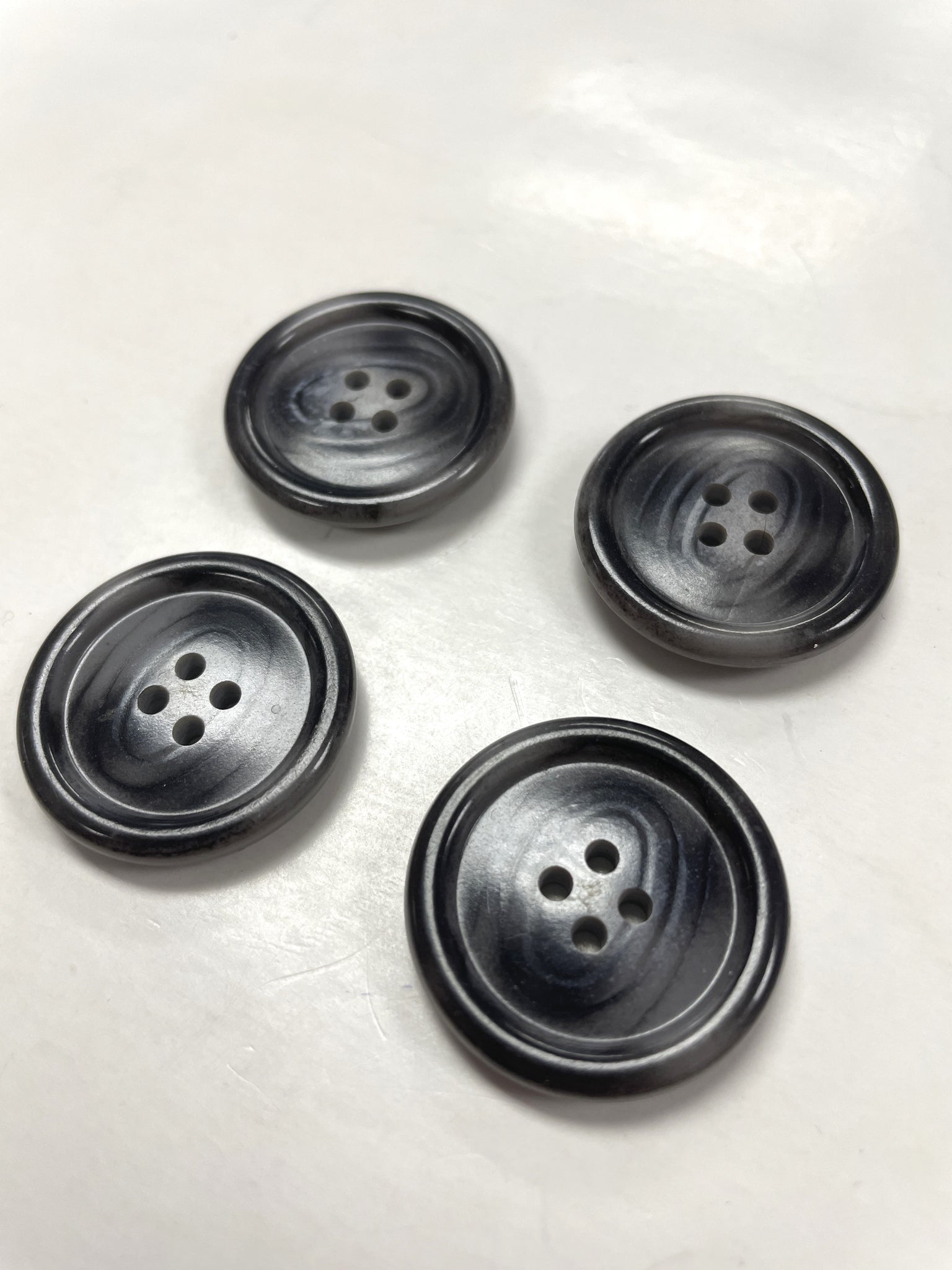 Button Plastic Set of 4 - Swirled Grays