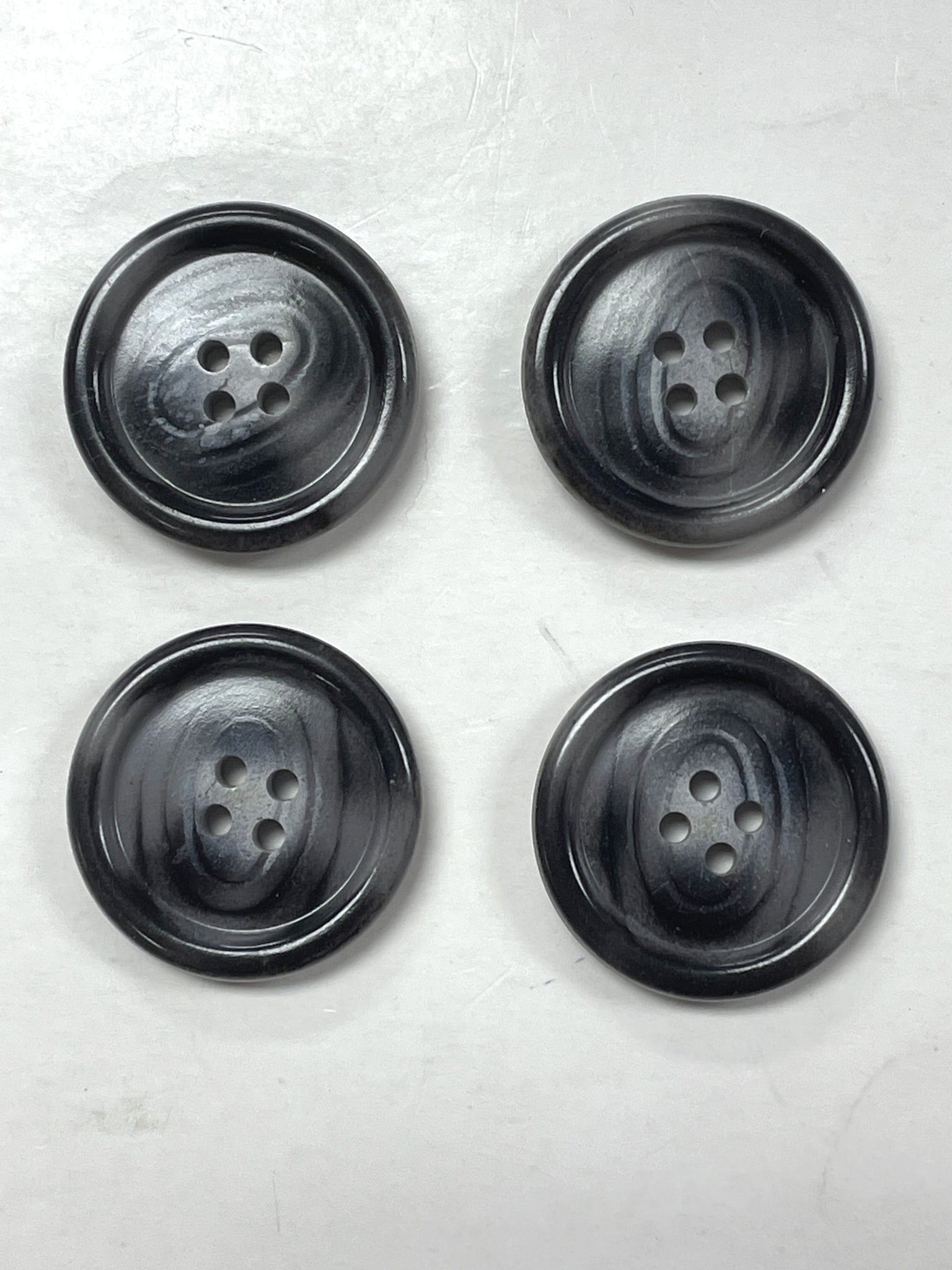 Button Plastic Set of 4 - Swirled Grays