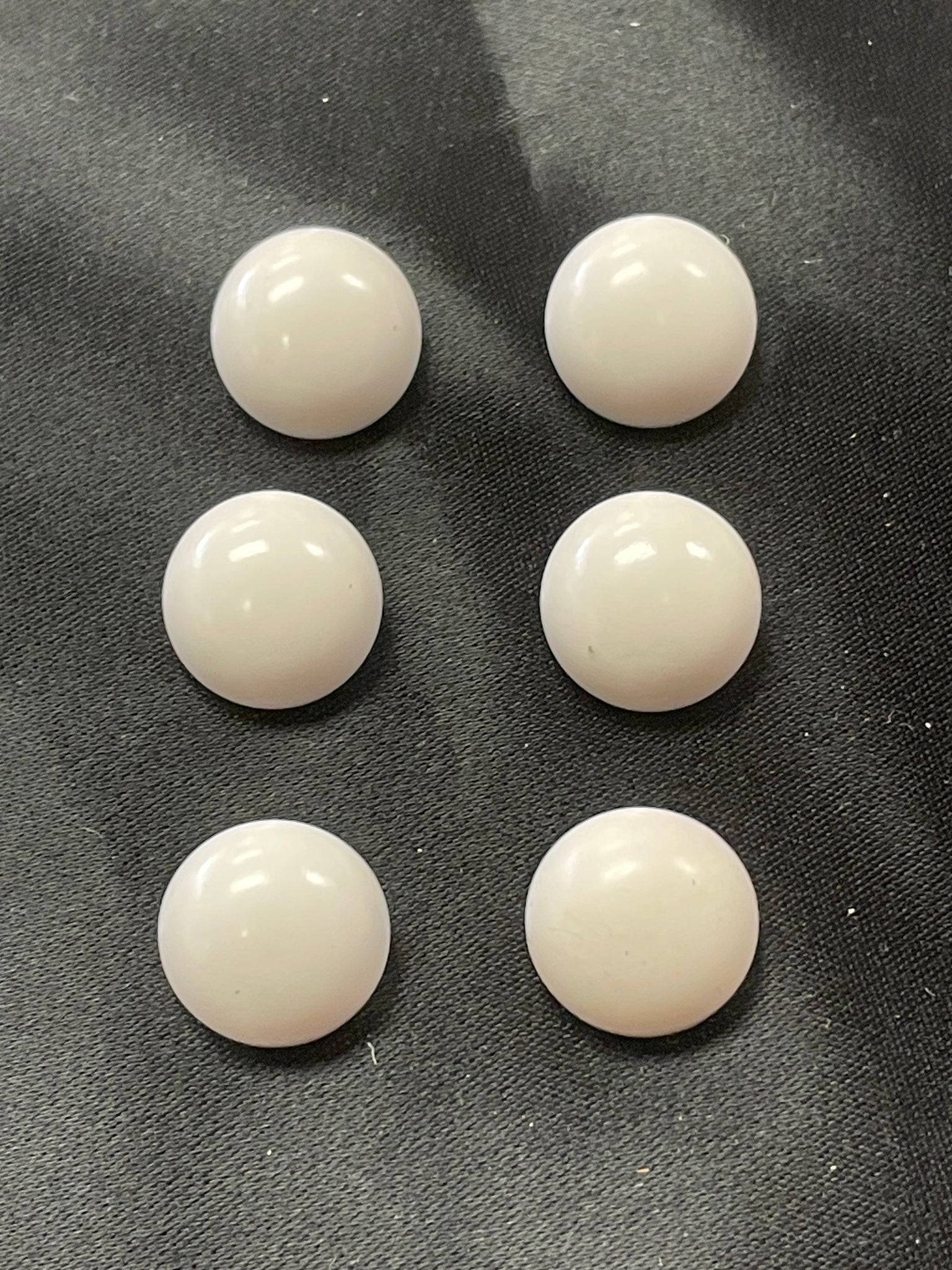 Buttons Plastic Set of 6 - White