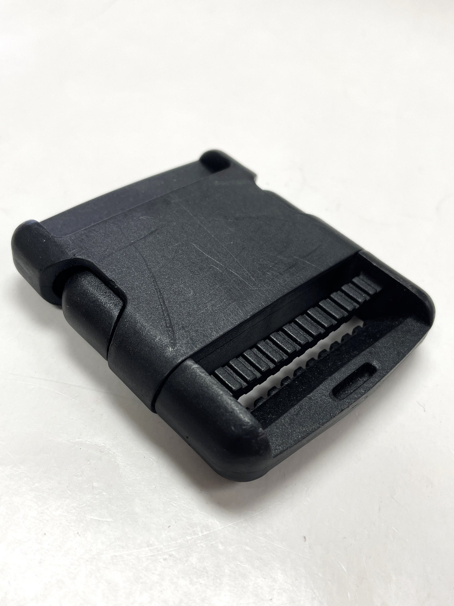 Parachute Bucklet Plastic 2" - Black