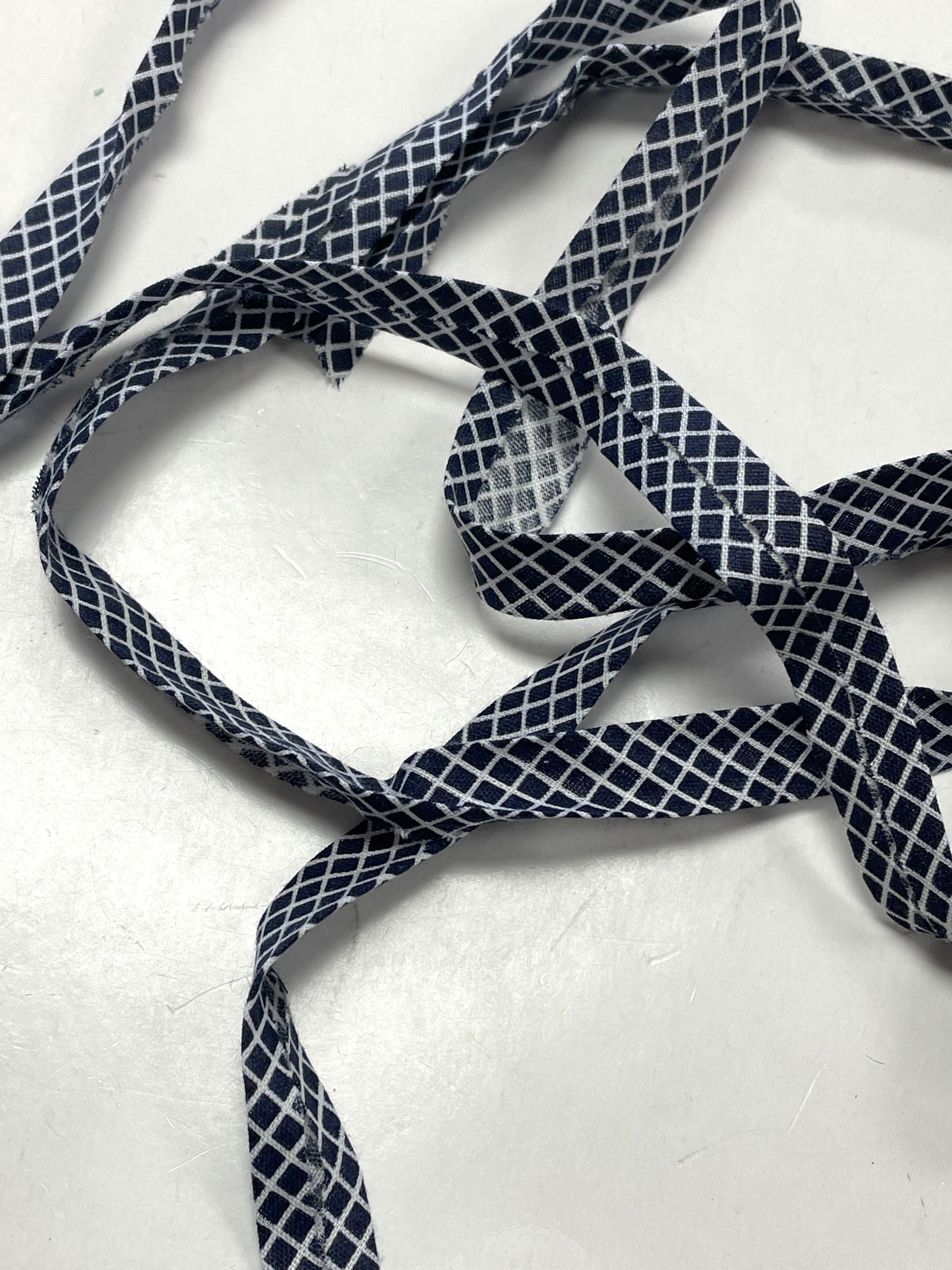 Cotton Bias Tape - Navy Blue with White Bias Lattice