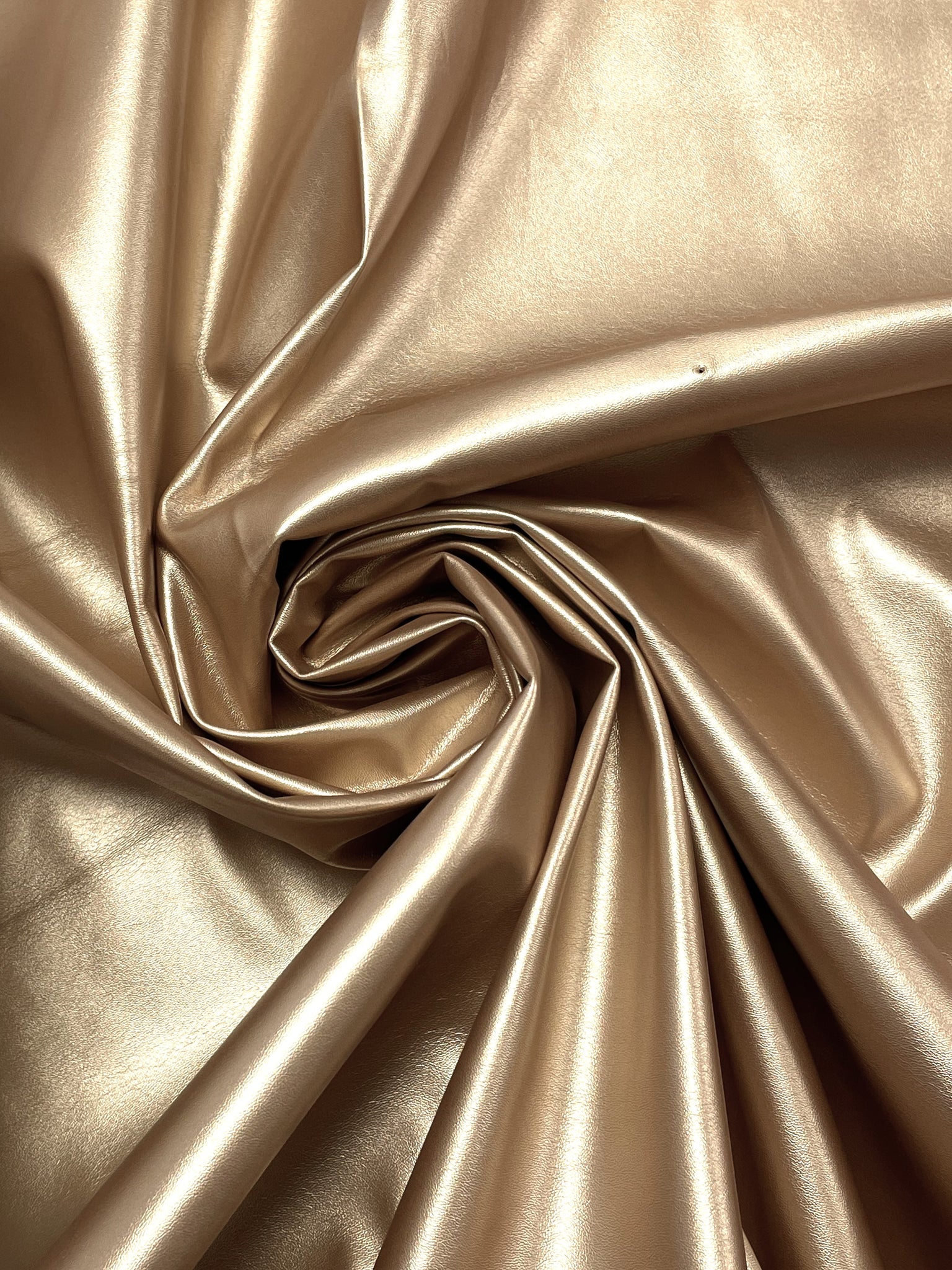 1 3/8 YD Vinyl with Flannel Back - Metallic Muted Gold