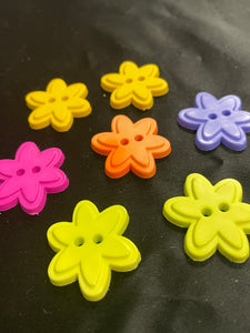 Button Set of 7 Plastic - Flowers