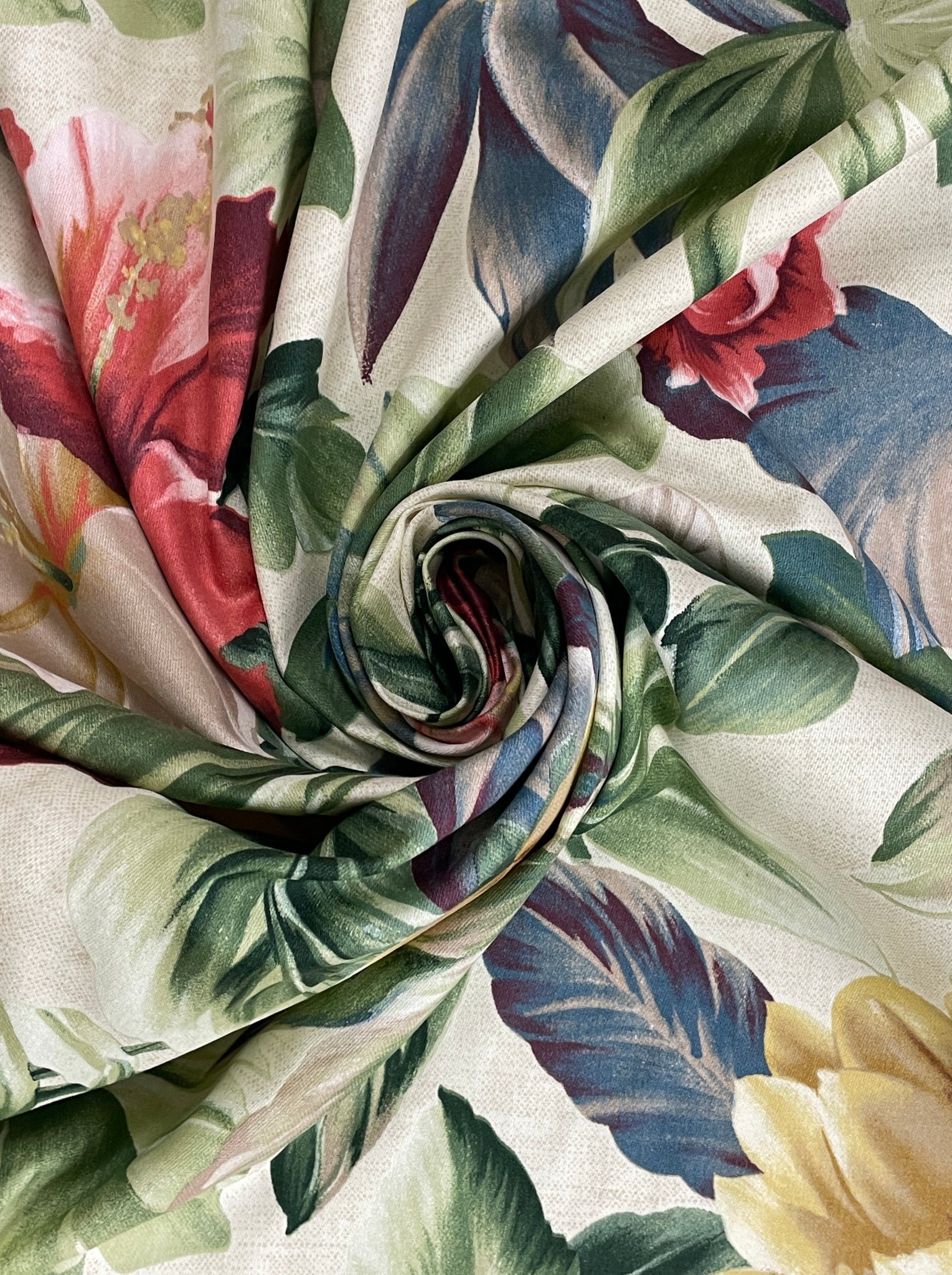 4 7/8 YD Cotton Sateen - Off White with Large Tropical Flowers