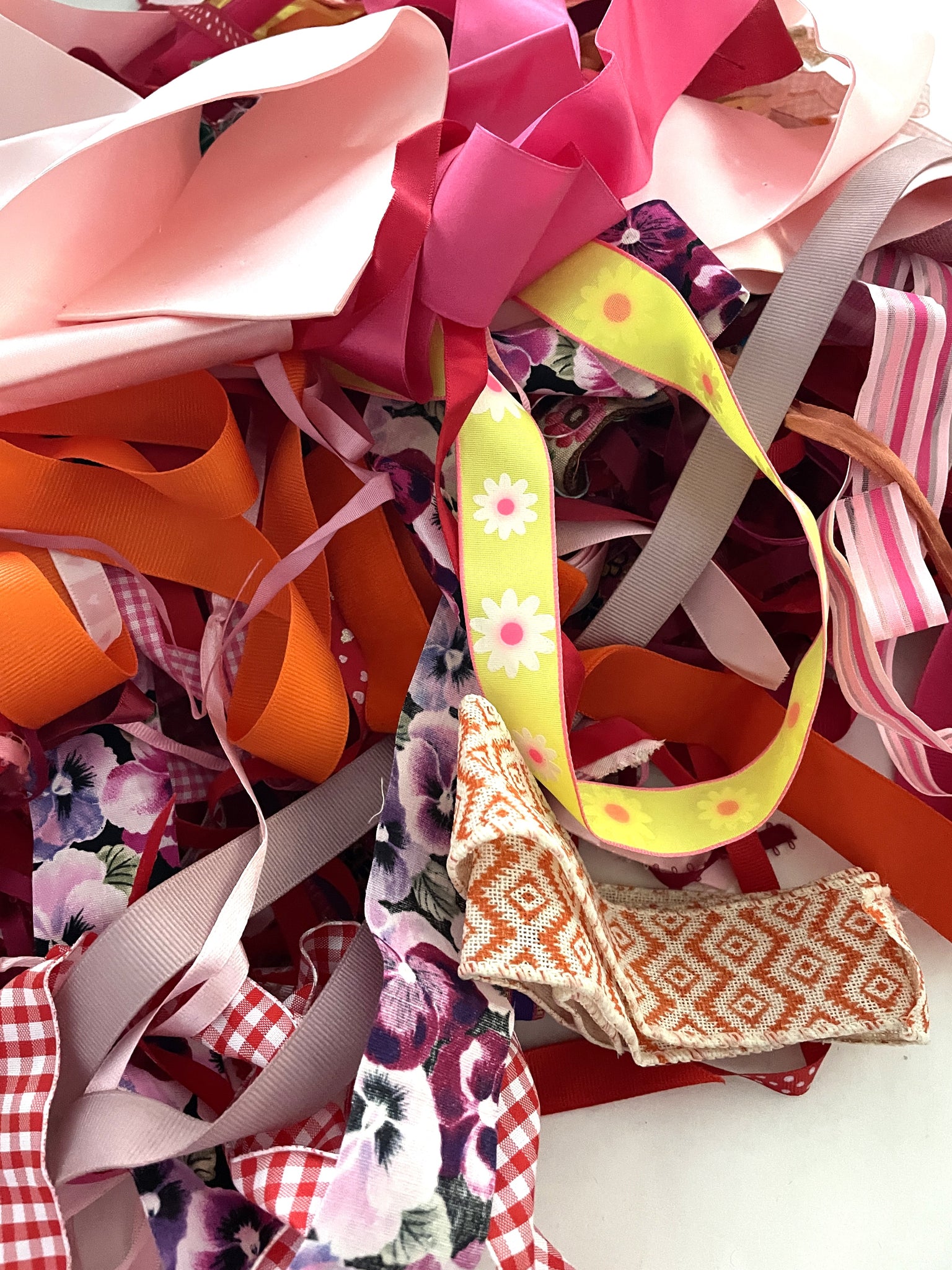 Ribbon Remnant Bundle - Pinks, Red, Oranges and Yellows 1 POUND