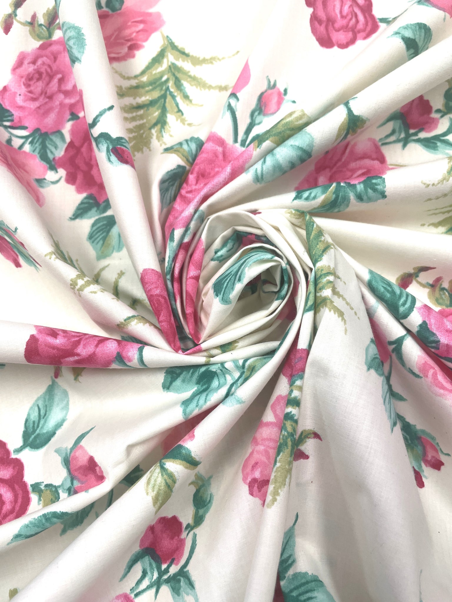 Poly/Cotton Vintage - Off White with Pink Roses