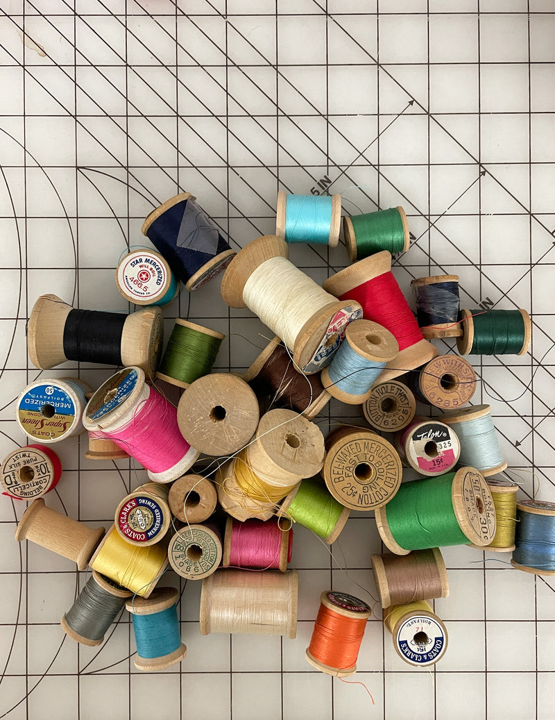 Bundle of Wooden Spools - 1/2 POUND – Lucky DeLuxe Fabrics