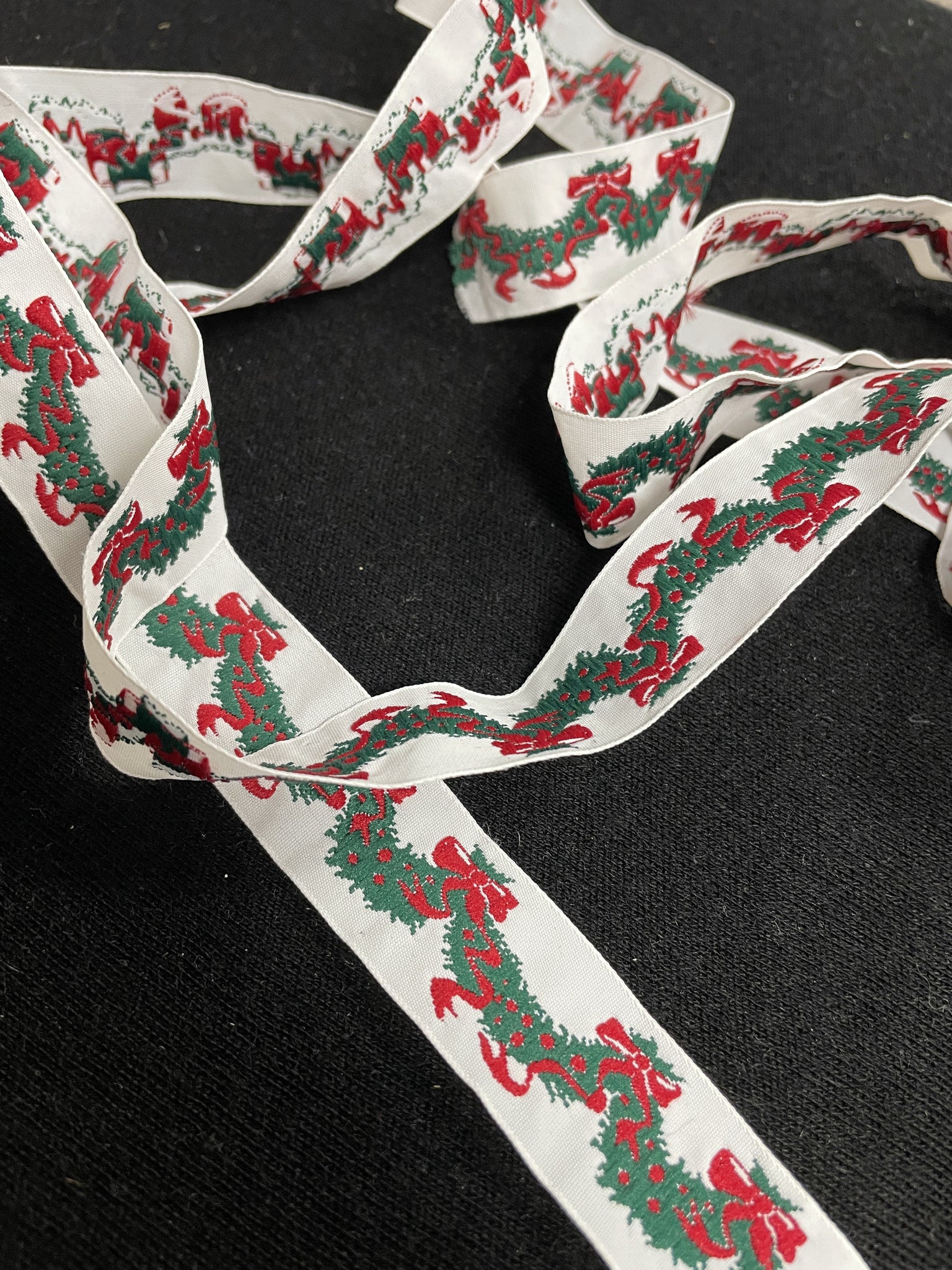 2 YD Polyester Ribbon - White Woven with Christmas Garland Swags