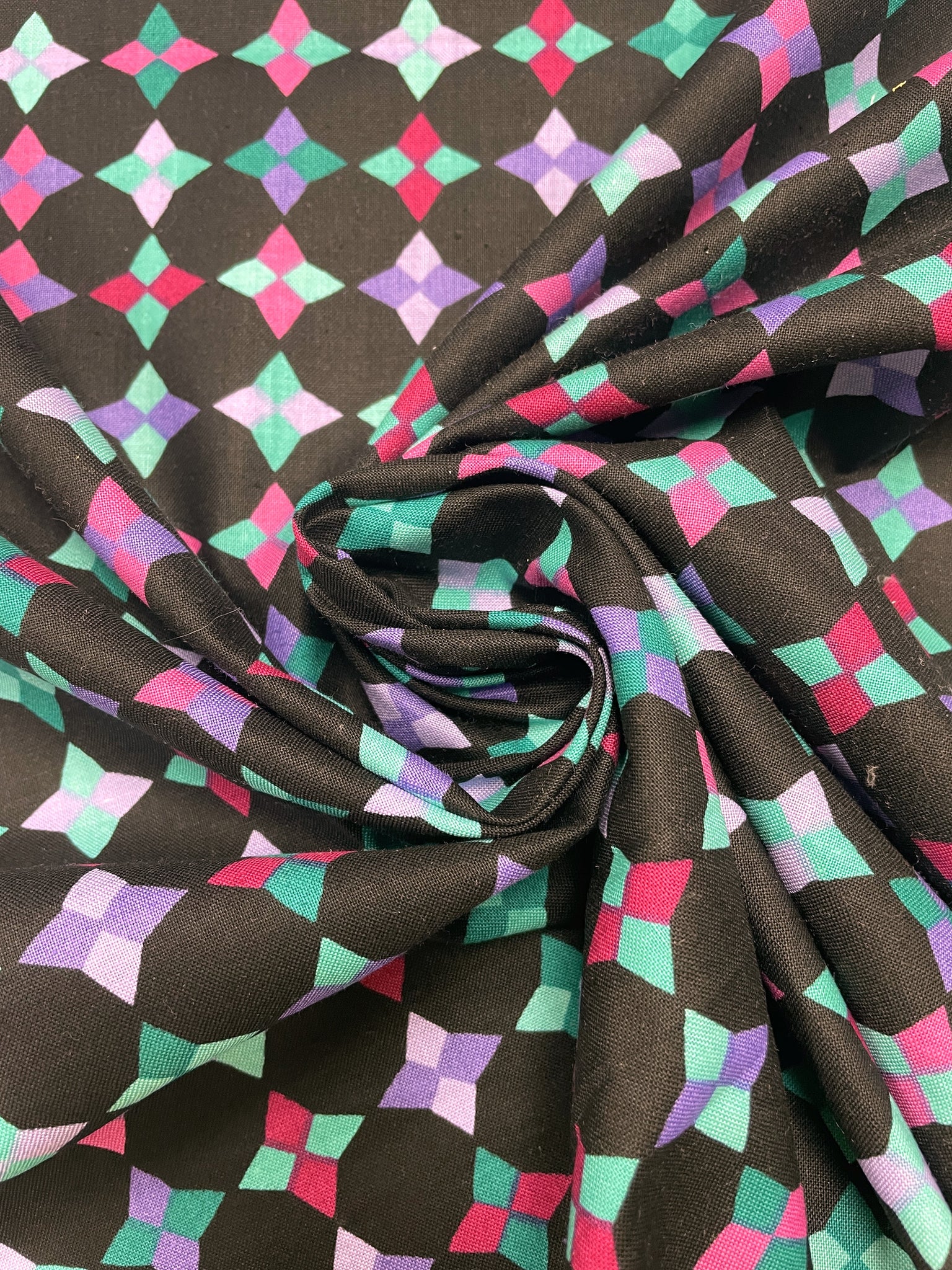 Quilting Cotton Vintage - Black with Multicolored "Prisms"