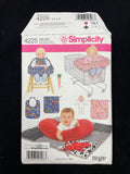 2006 Simplicity 4225 Pattern: Baby Accessories and Quilt