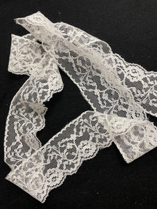 7 YD Polyester Floral Flat Scalloped Lace Trim - White