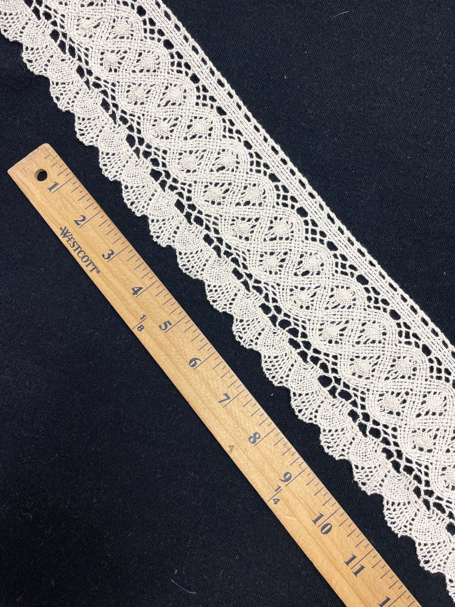 2 1/2 YD Cotton Scalloped Lace Trim Vintage - Ecru