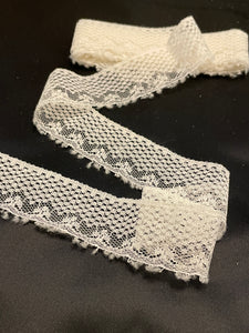 SALE 2 YD Lace Trim Flat Nylon - Off White