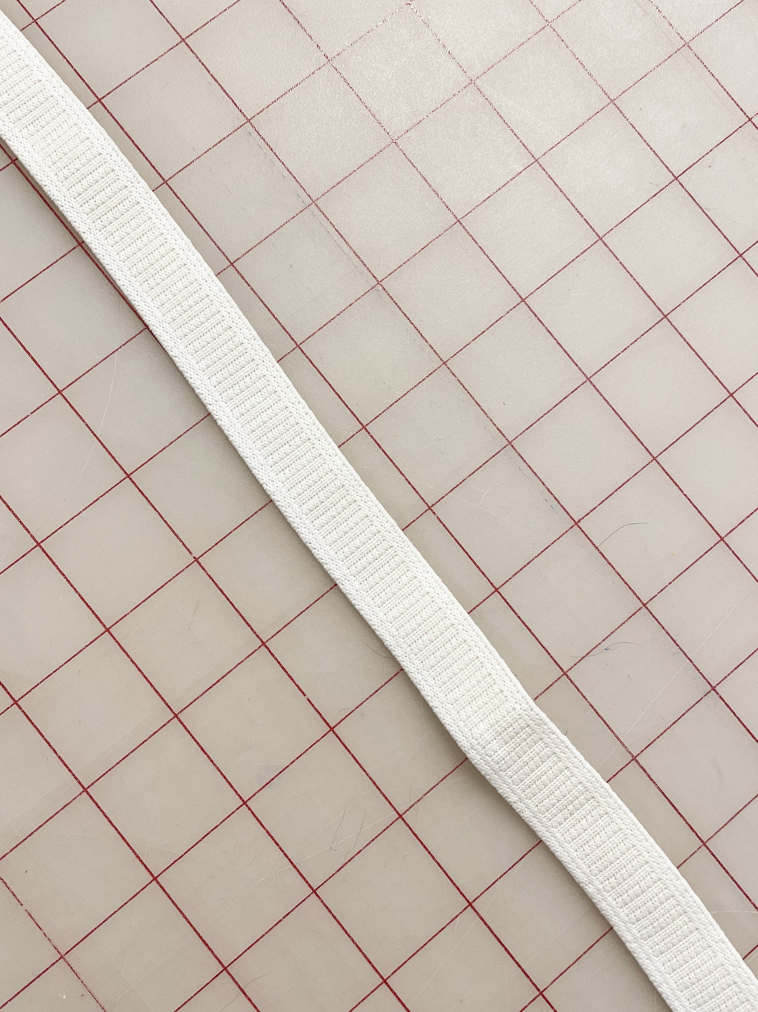 SALE 3/4" Non-Roll Elastic by the Yard - White