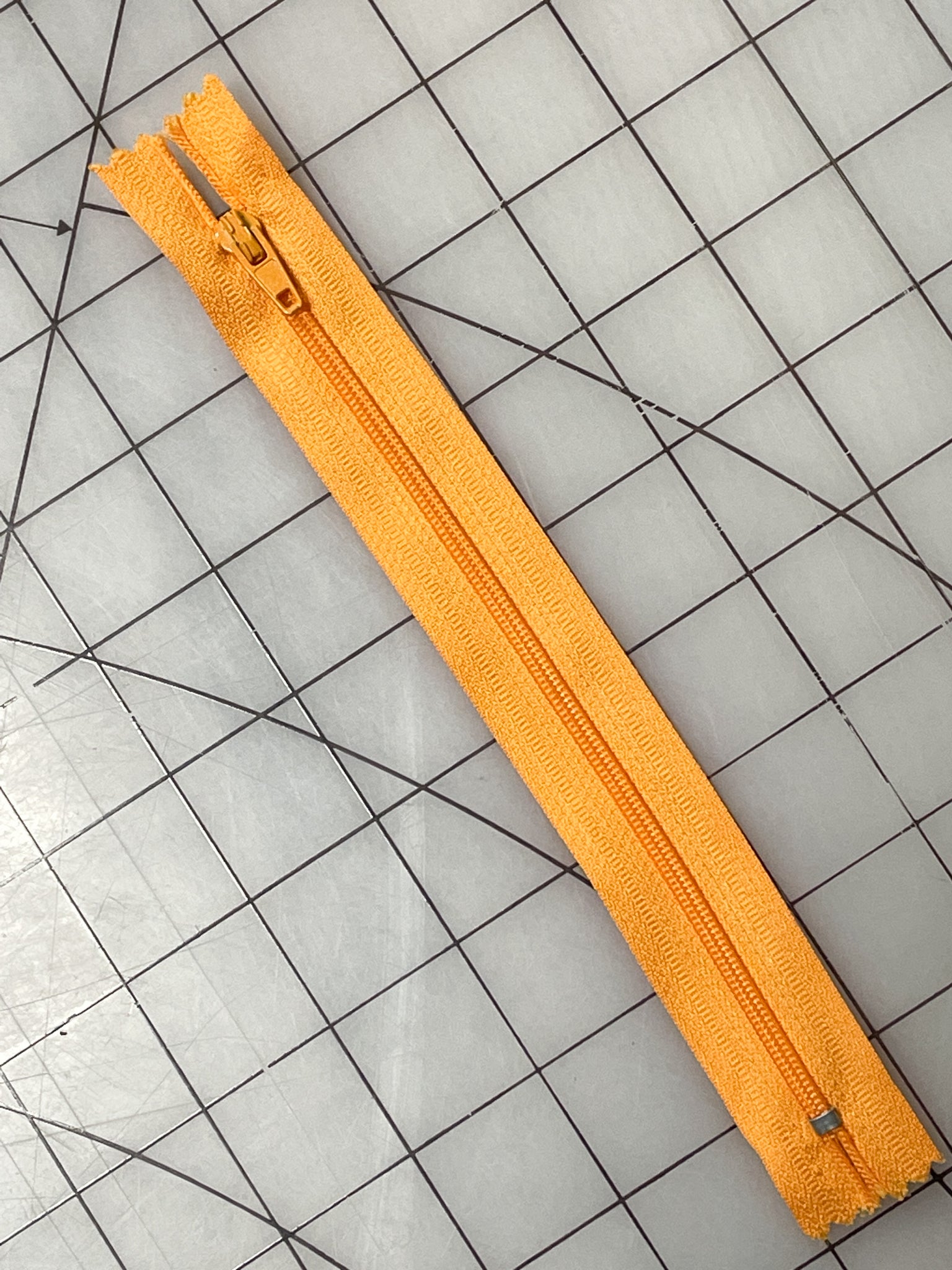 Zipper Coil 8" - Marigold Orange